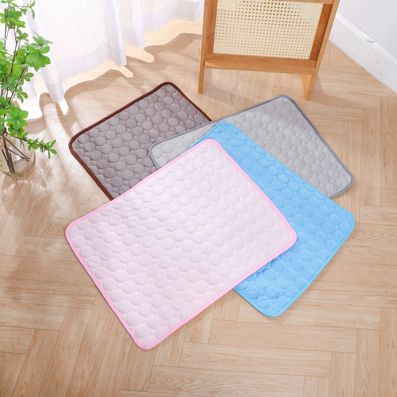 Letnia chłodząca mata dla zwie – Dog Cooling Mat recenzja i cena